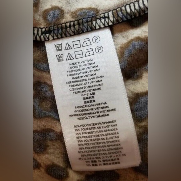 Micheal Micheal Kors Leopard Dress With Gold Hardware. P2P-21-23”. - Picture 6 of 8